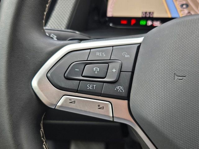 Used 2025 Volkswagen Atlas Cross Sport SEL image 22