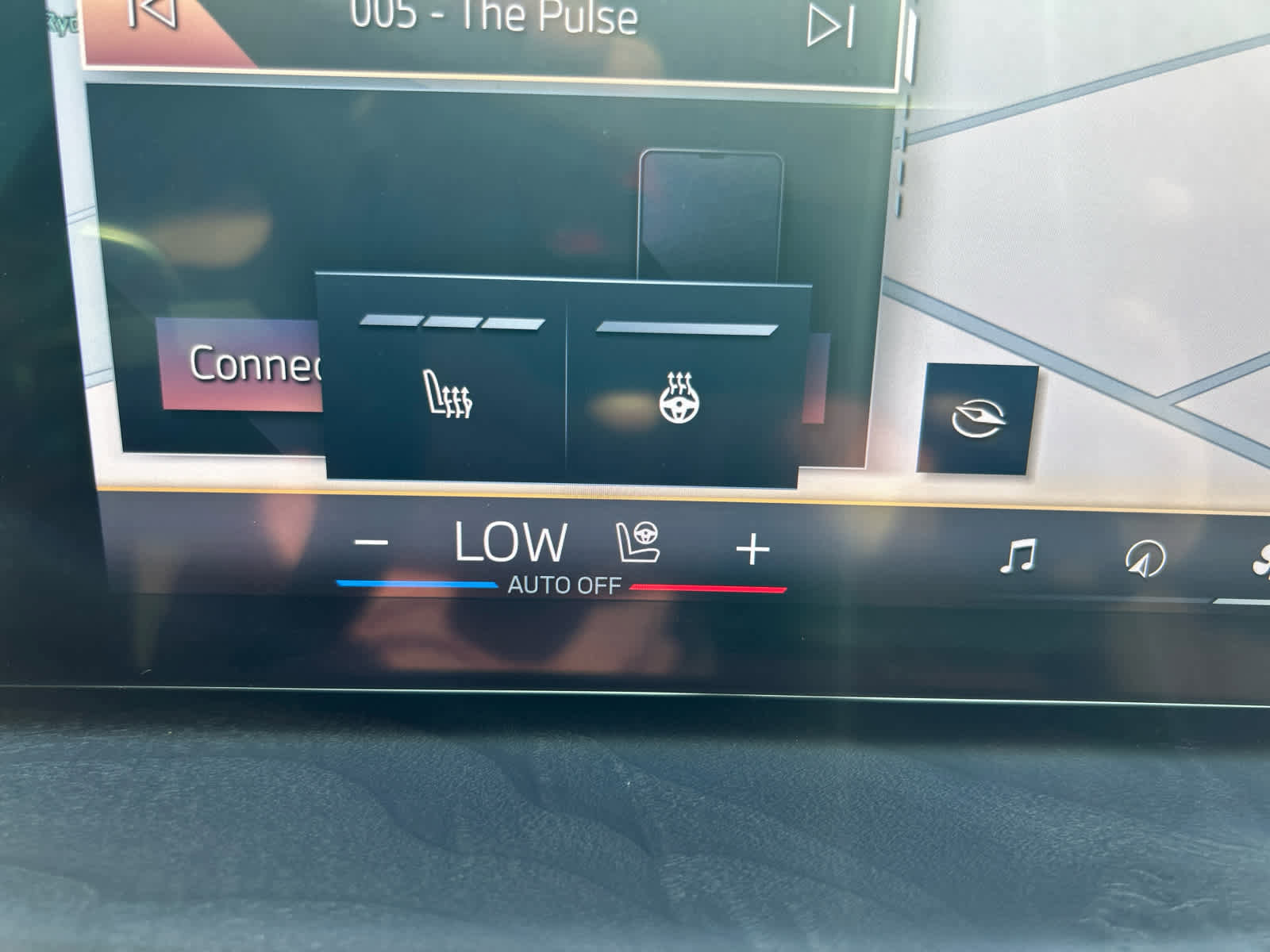 Used 2024 BMW X5 xDrive40i w/ Premium Package image 32