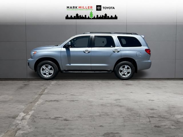 Used 2014 Toyota Sequoia SR5 AWD/4WD image 2