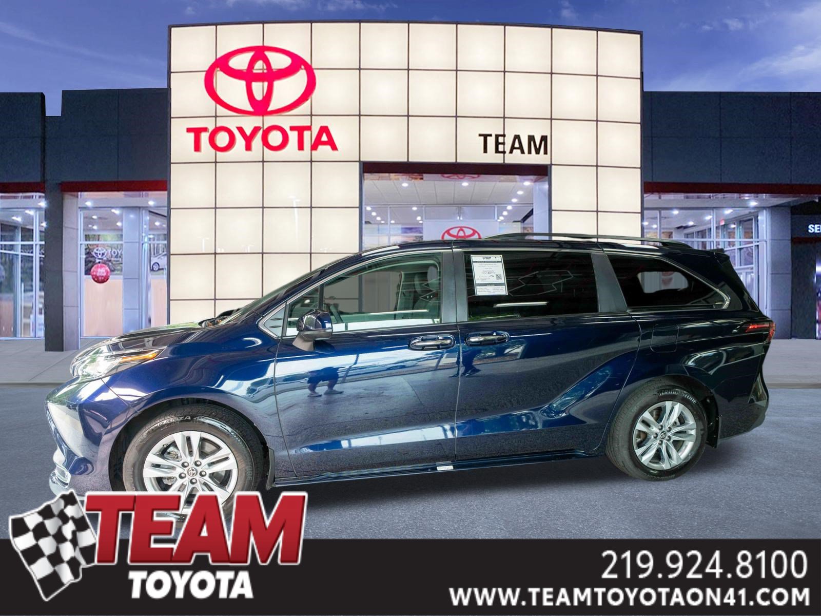 Certified 2023 Toyota Sienna XLE w/ XLE Plus Package AWD/4WD image 1