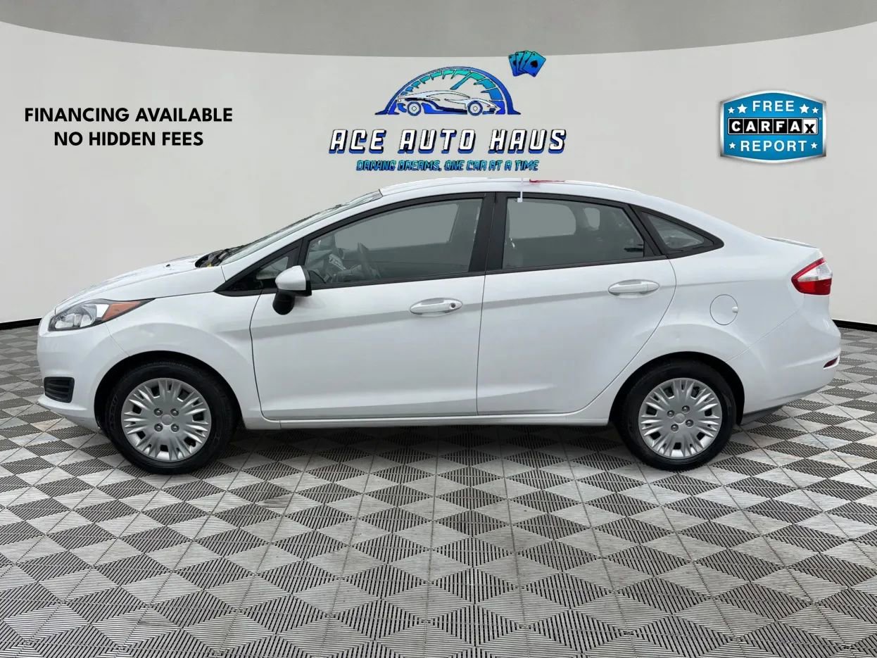 Used 2016 Ford Fiesta S FWD image 4