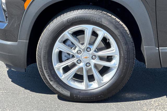 New 2026 Chevrolet TrailBlazer LS w/ LS Convenience Package FWD image 31
