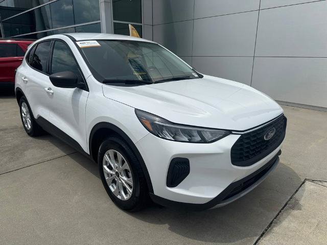 Certified 2025 Ford Escape Active FWD image 1