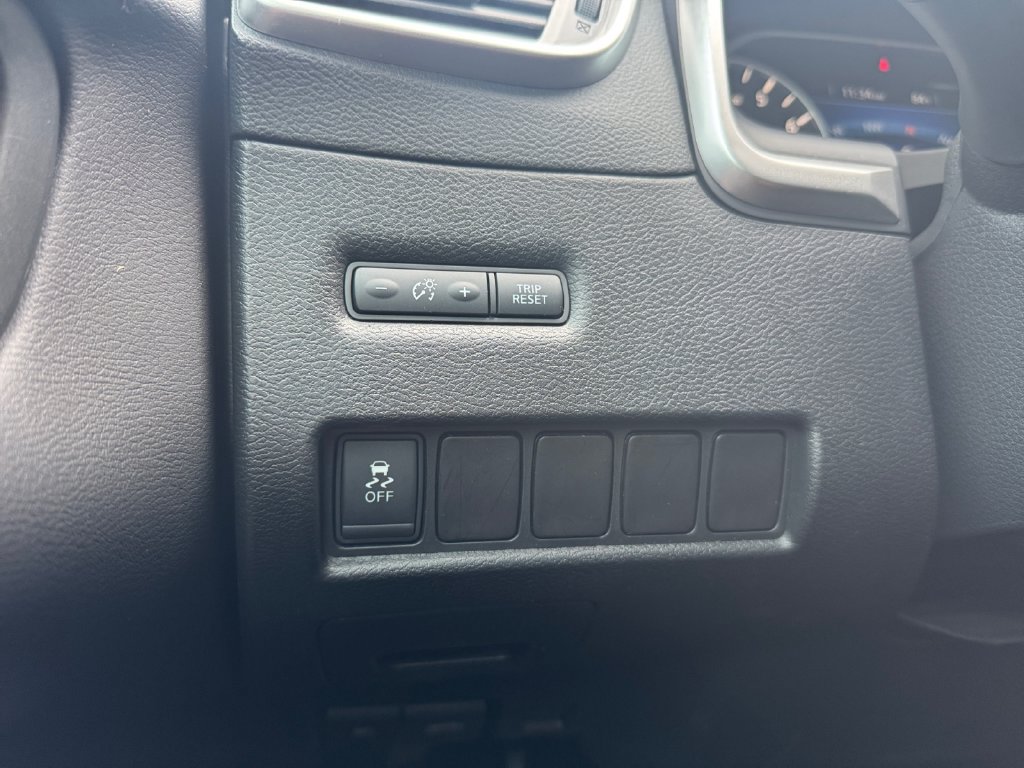 Used 2015 Nissan Murano S AWD/4WD image 28