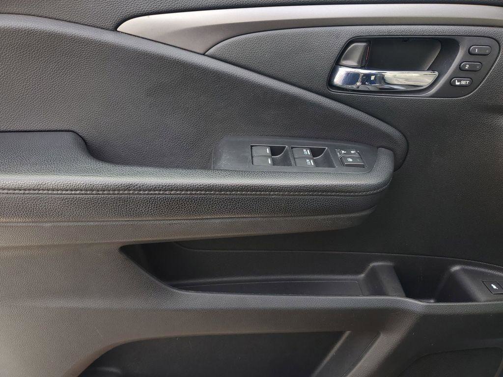 Used 2019 Honda Passport EX-L image 11