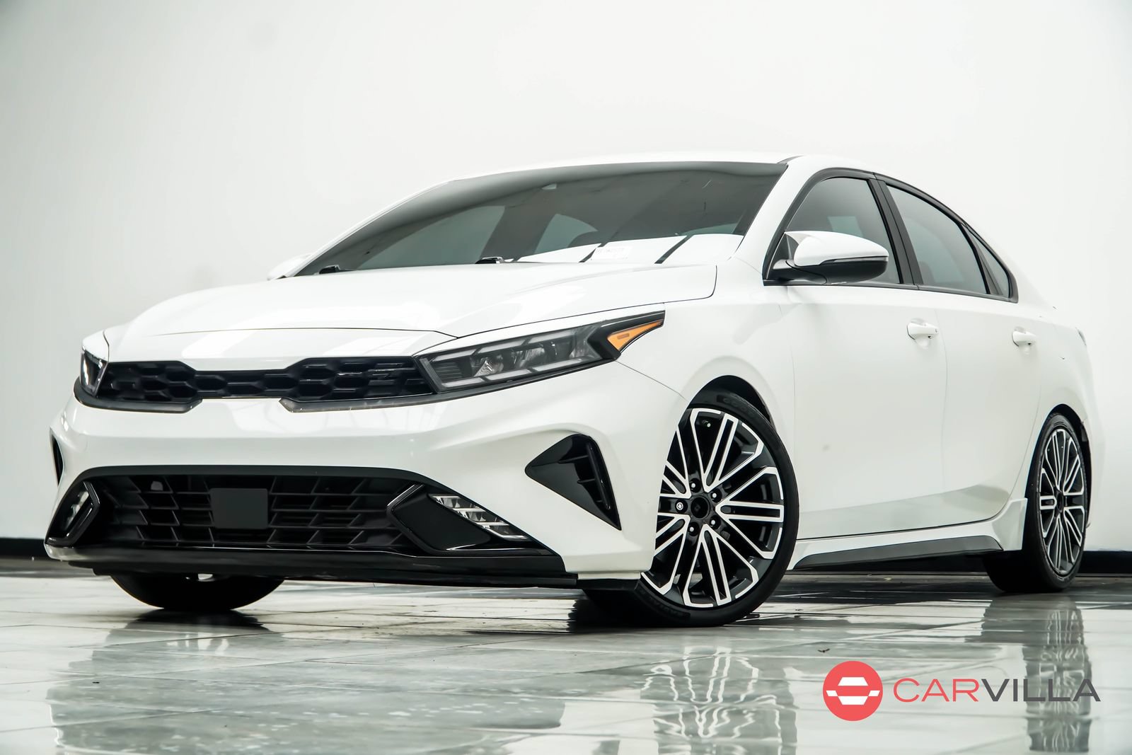 Used 2024 Kia Forte GT FWD image 1