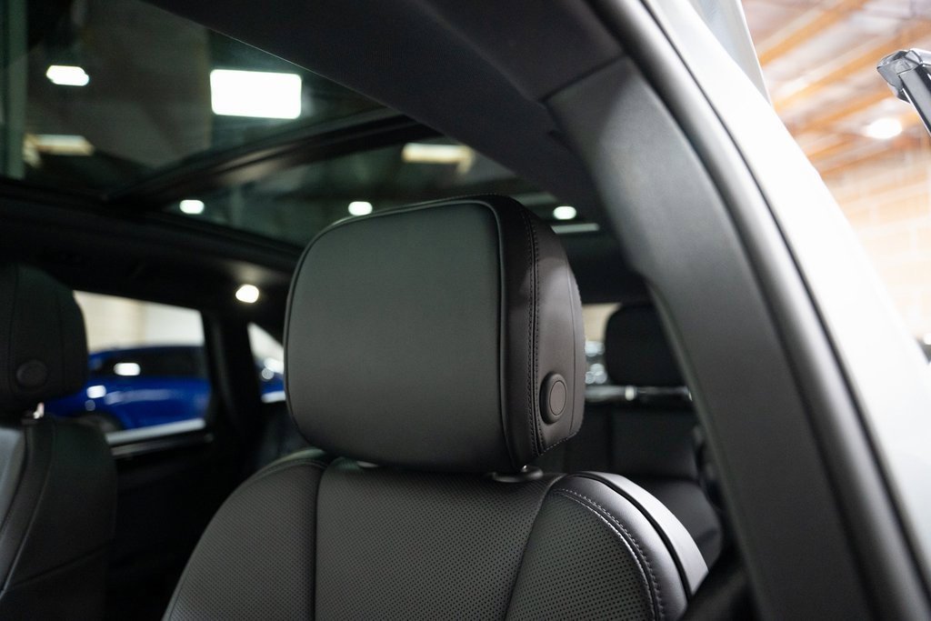 Used 2024 Porsche Macan image 14