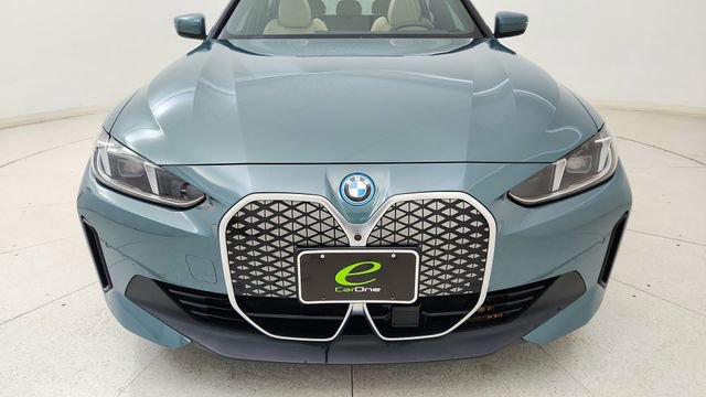 Used 2025 BMW i4 eDrive40 w/ Premium Package image 8