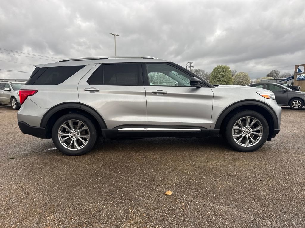 Used 2022 Ford Explorer Limited image 8