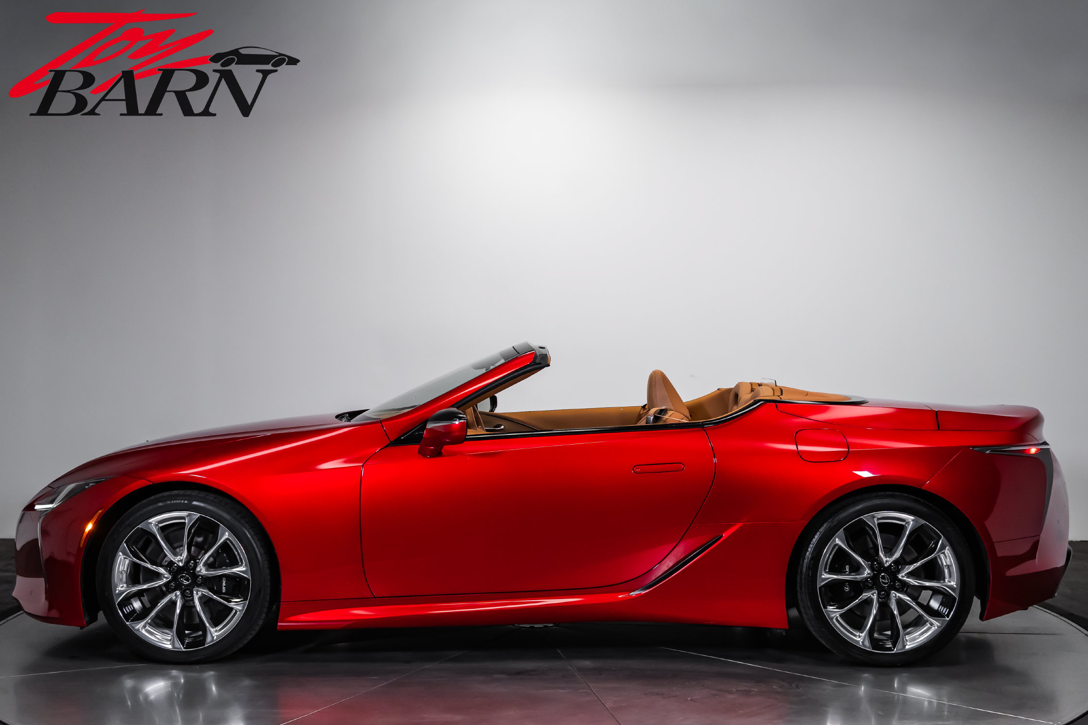 Used 2022 Lexus LC 500 Convertible w/ Touring Package RWD image 2