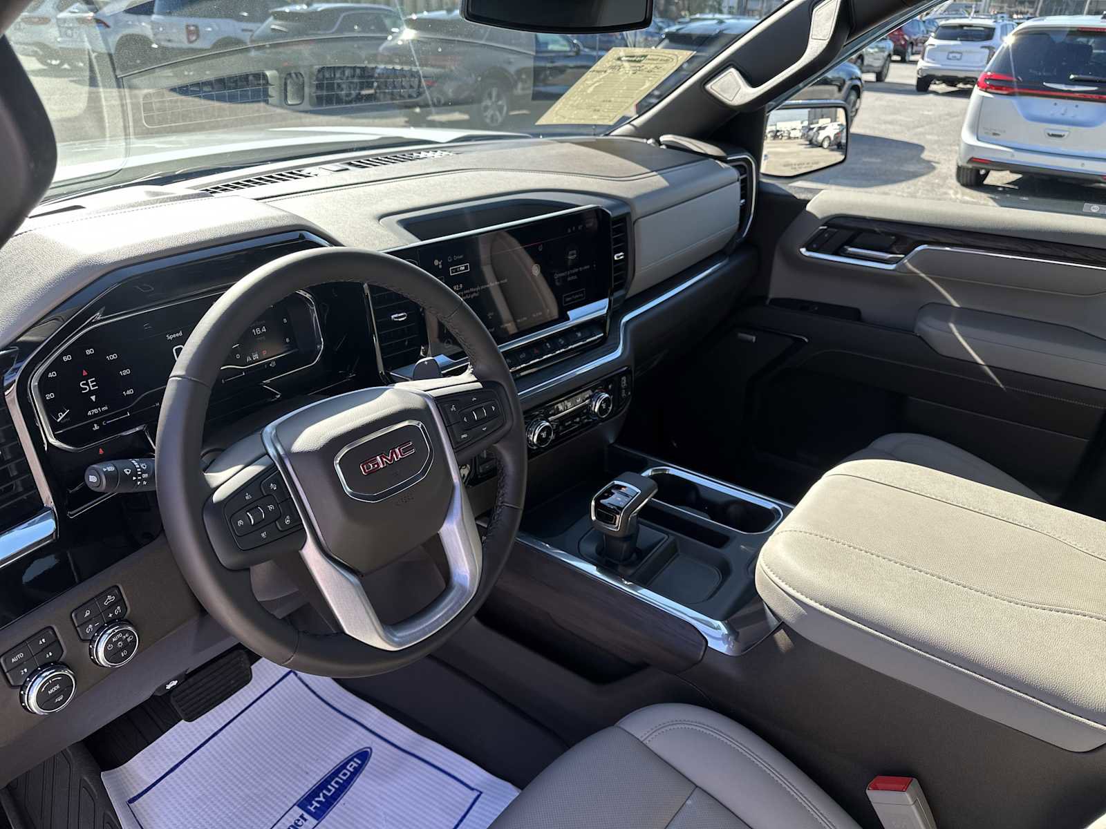 Used 2024 GMC Sierra 1500 SLT w/ SLT Premium Plus Package image 15