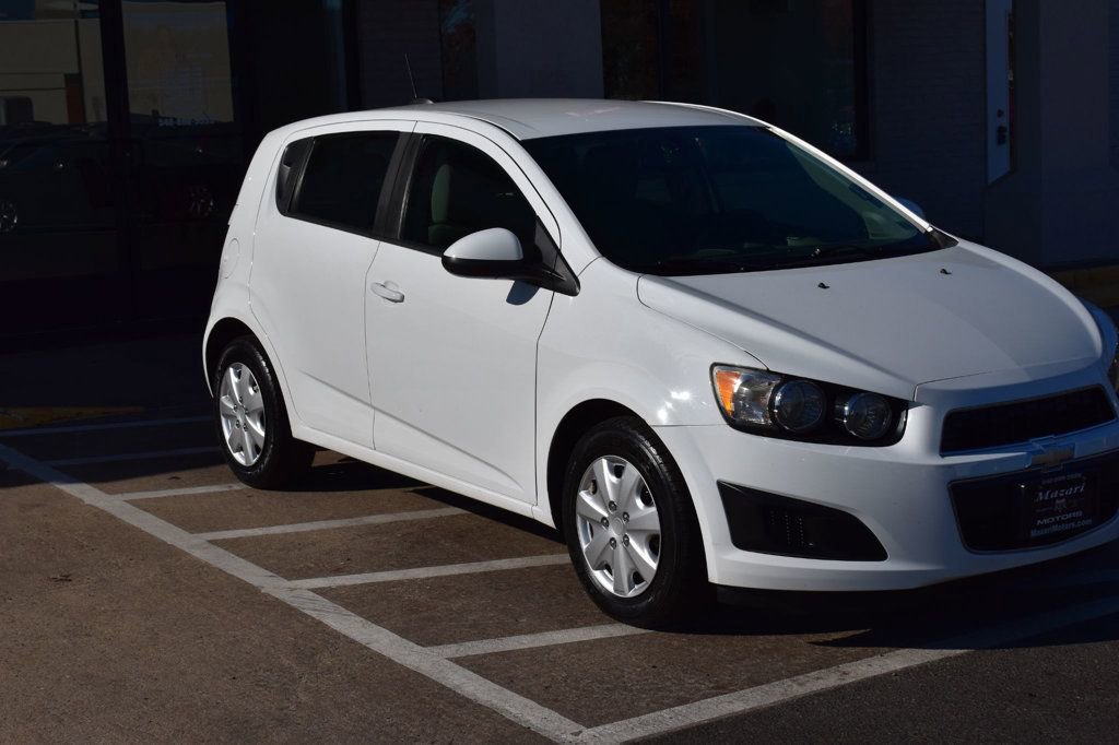 Used 2016 Chevrolet Sonic LS image 9