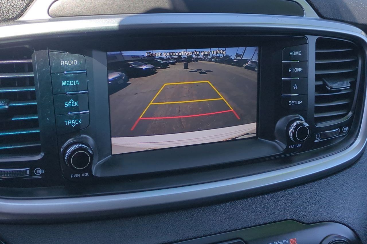 Used 2020 Kia Sorento EX FWD image 17