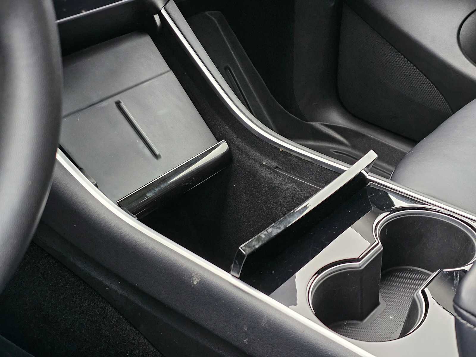 Used 2020 Tesla Model Y Long Range image 33