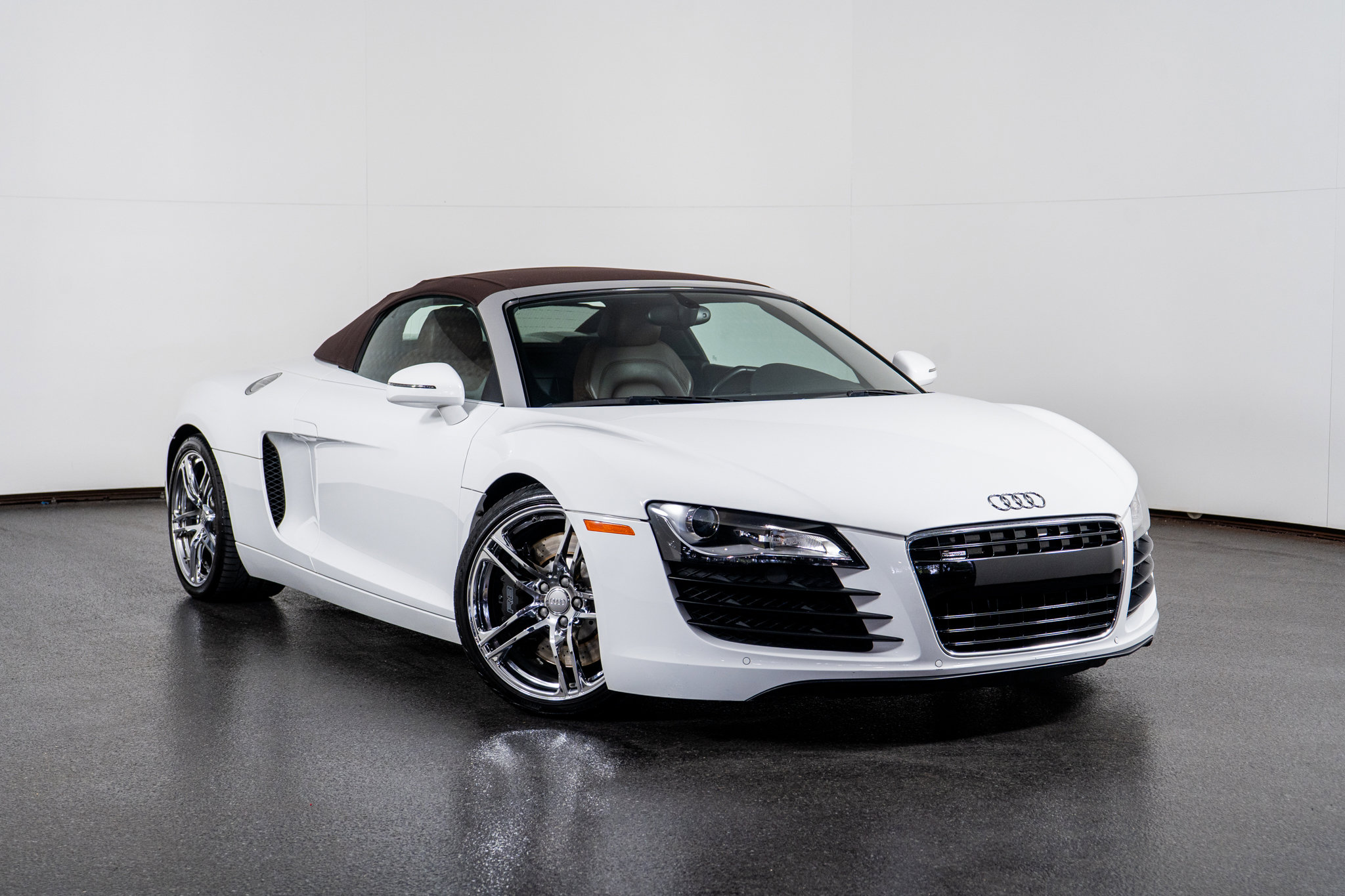 Used 2011 Audi R8 V8 image 4