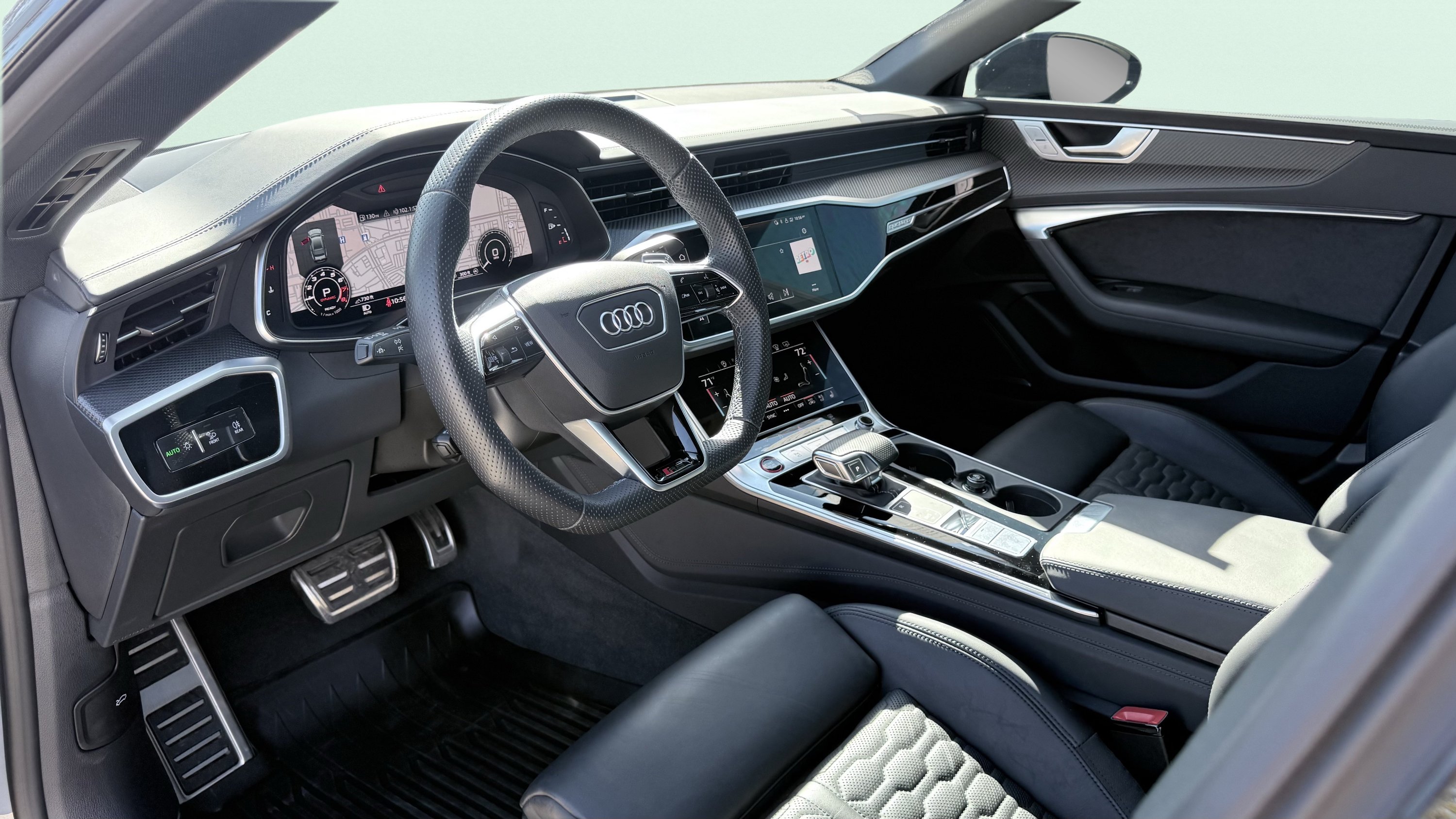 Used 2023 Audi RS 7 Sportback AWD/4WD image 28