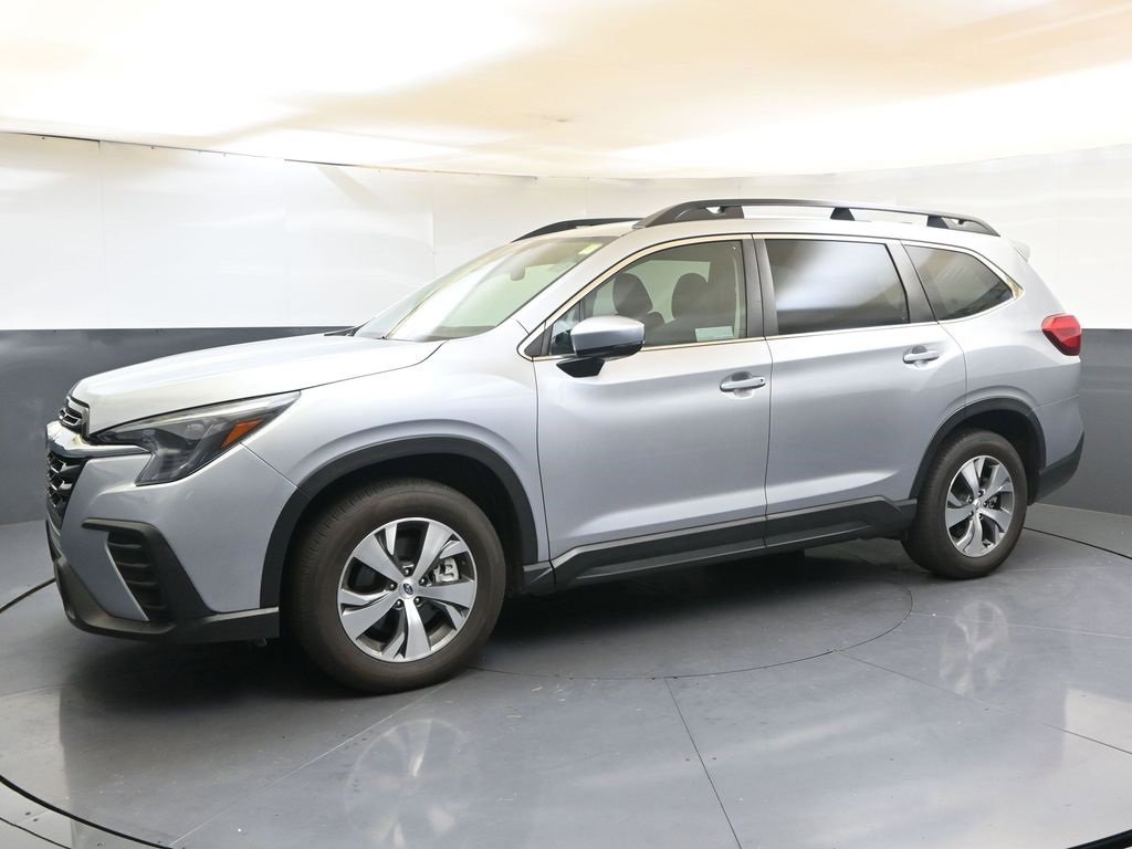 Used 2024 Subaru Ascent Premium w/ Convenience Package image 2