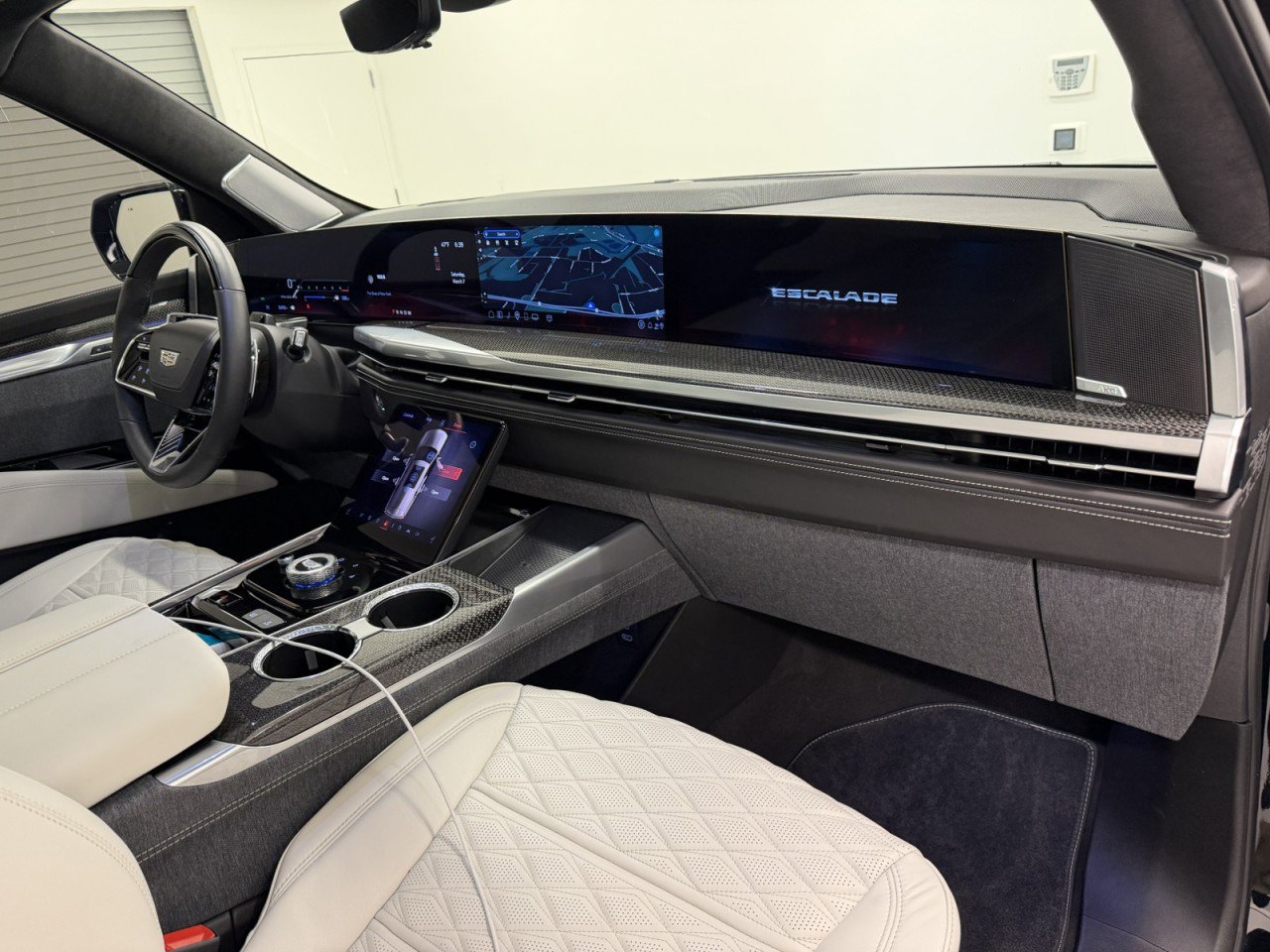 Used 2025 Cadillac Escalade V image 47