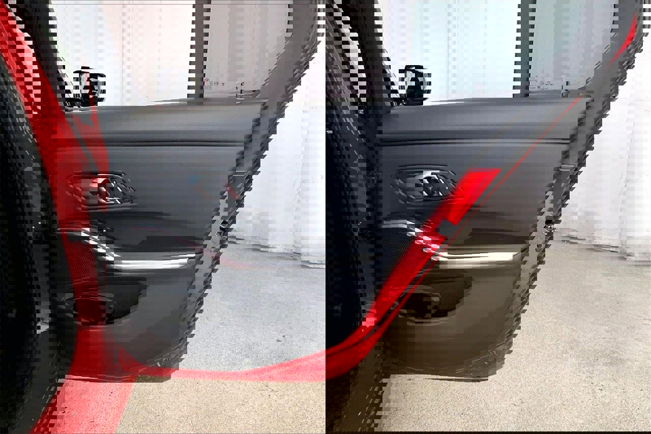 Used 2024 BMW 330i Sedan w/ Convenience Package image 23