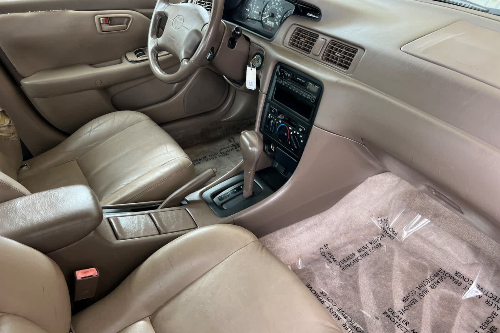 Used 1997 Toyota Camry LE FWD image 16