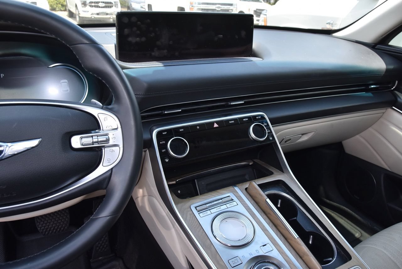 Used 2022 Genesis GV80 2.5T w/ Advanced Package 02 AWD/4WD image 8