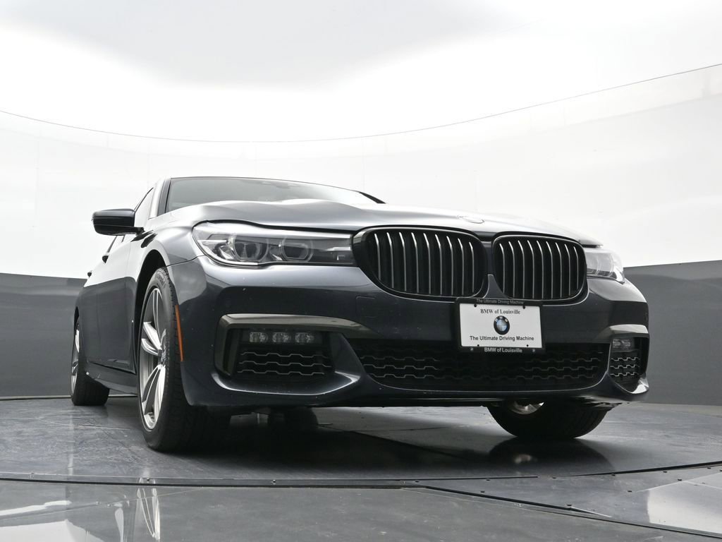 Used 2019 BMW 740i xDrive w/ Executive Package AWD/4WD image 23