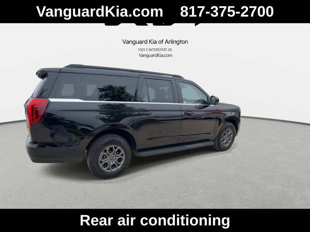 Used 2025 Ford Expedition Max Active RWD image 9