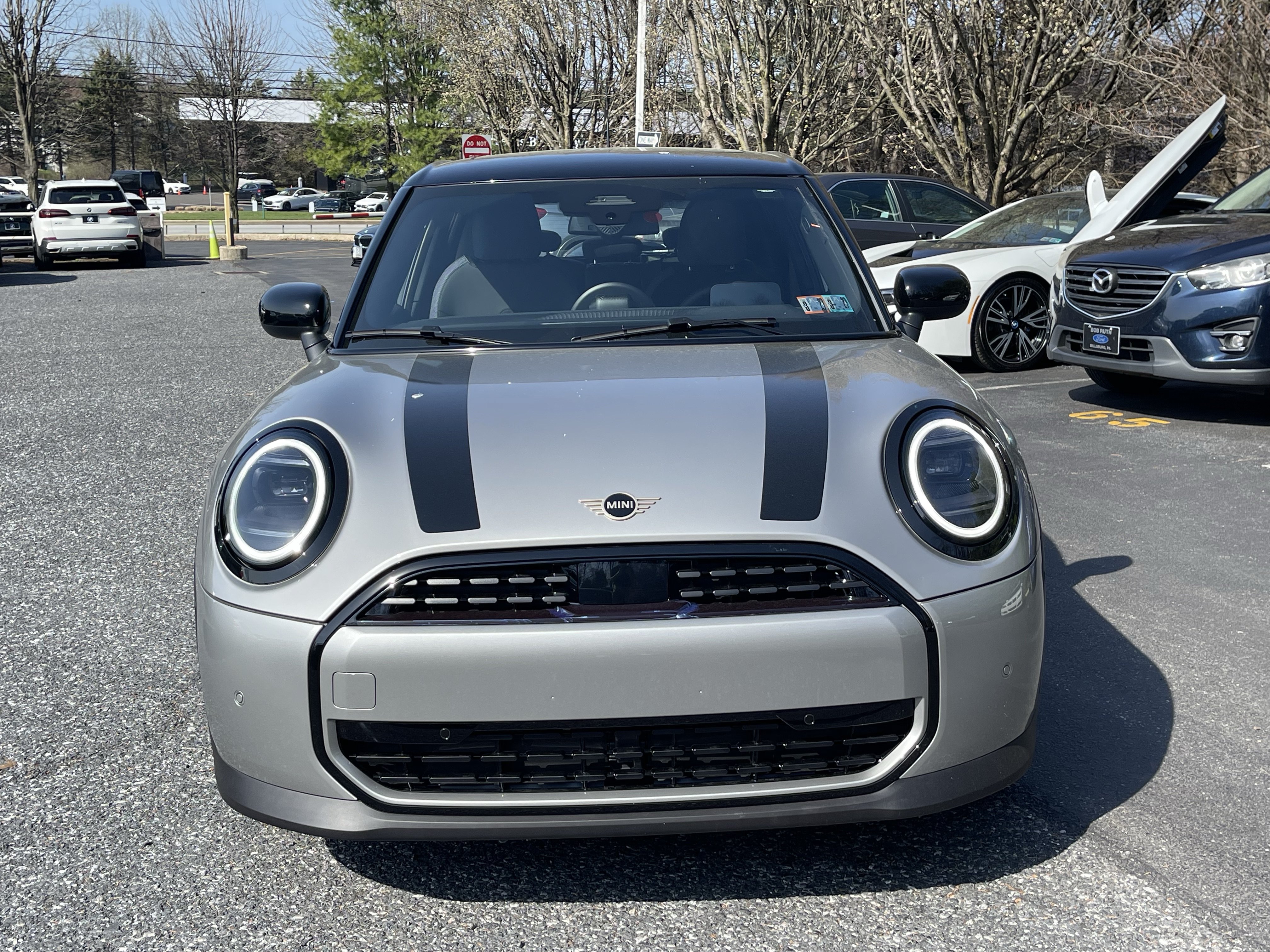 New 2026 MINI Cooper 4-Door Hardtop FWD image 2