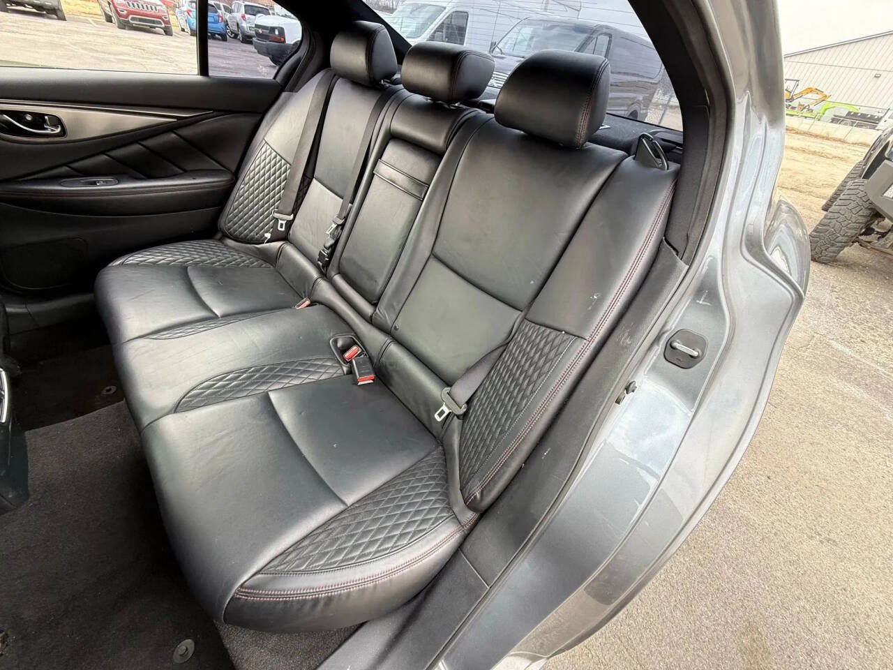 Used 2018 INFINITI Q50 Red Sport 400 w/ Sensory Package (Sport) AWD/4WD image 8