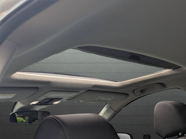Used 2025 Honda CR-V EX image 31