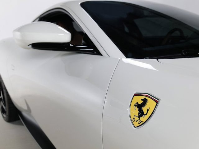 Used 2022 Ferrari Roma RWD image 34