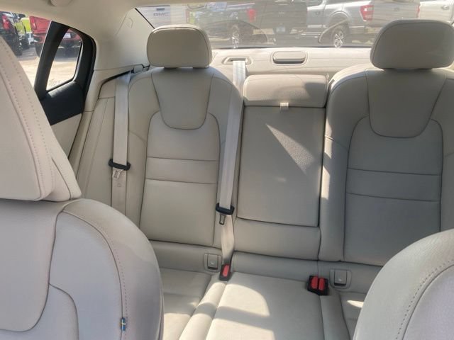 Used 2025 Volvo S60 B5 Plus AWD/4WD image 14