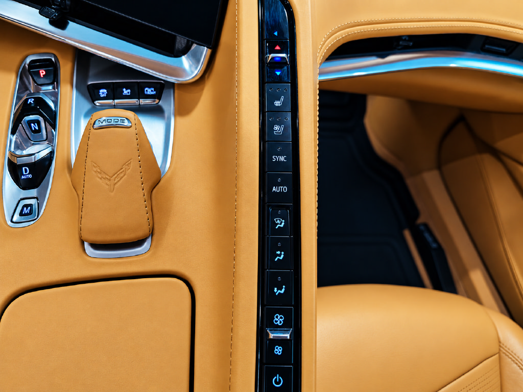 Used 2020 Chevrolet Corvette Stingray Premium Cpe w/ 3LT Preferred Equipment Group RWD image 29