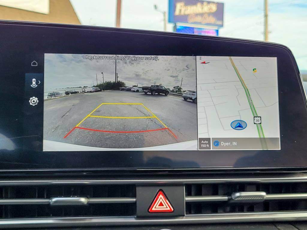 Used 2025 Hyundai Elantra SEL FWD image 19