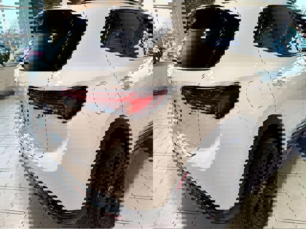 Used 2023 Buick Envision Essence w/ Sport Touring Package image 13