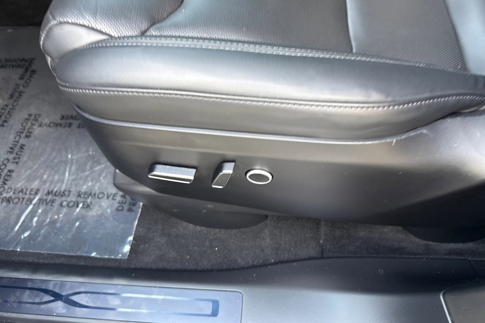 Used 2024 Tesla Model X image 13