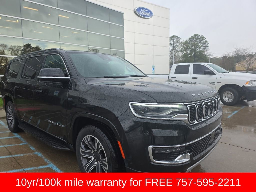 Used 2023 Jeep Wagoneer L Series II image 2