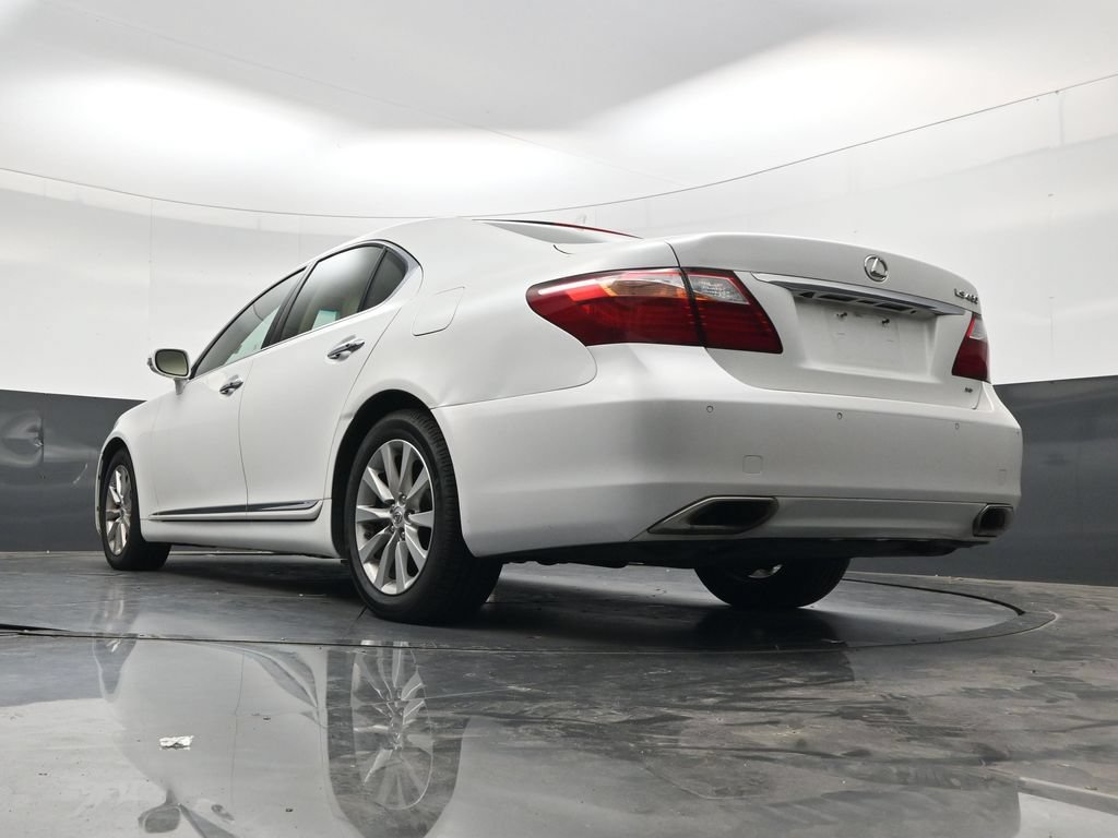 Used 2011 Lexus LS 460 AWD w/ Comfort Pkg image 30