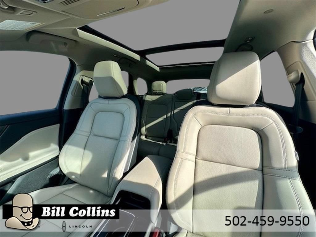 New 2025 Lincoln Corsair Grand Touring w/ Equipment Group 302A AWD/4WD image 12