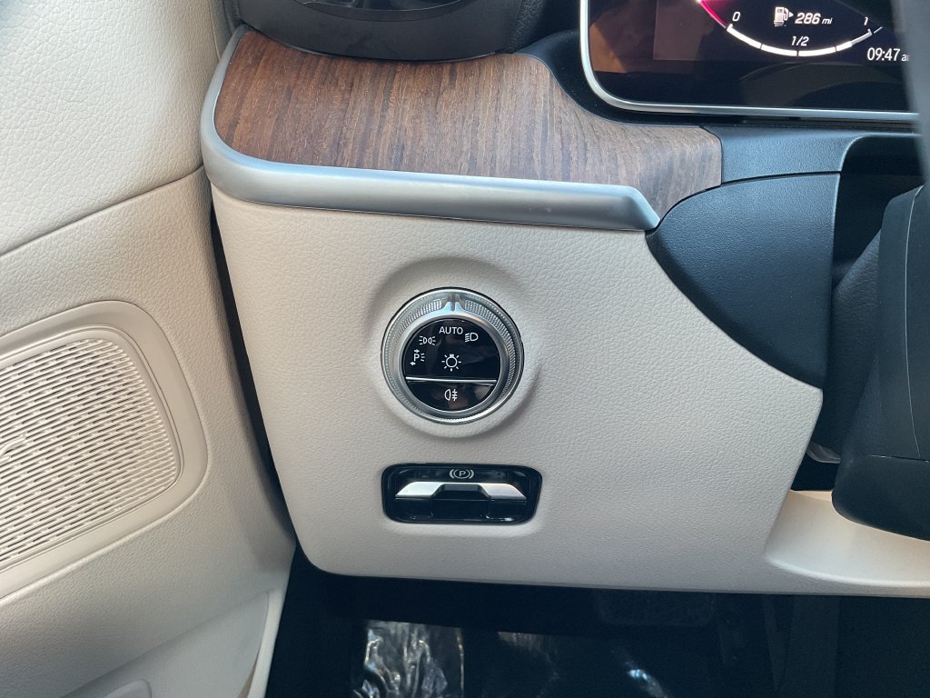 Used 2024 Mercedes-Benz C 300 Sedan image 31