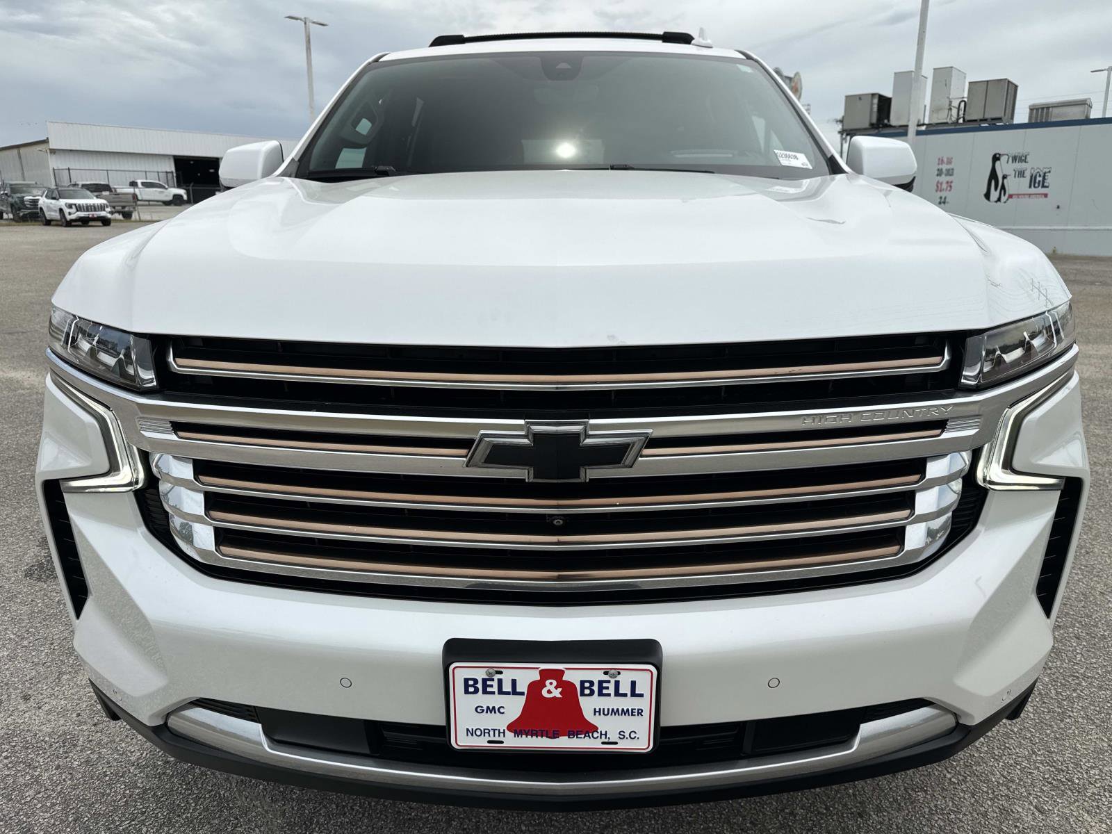 Used 2022 Chevrolet Tahoe High Country AWD/4WD image 9