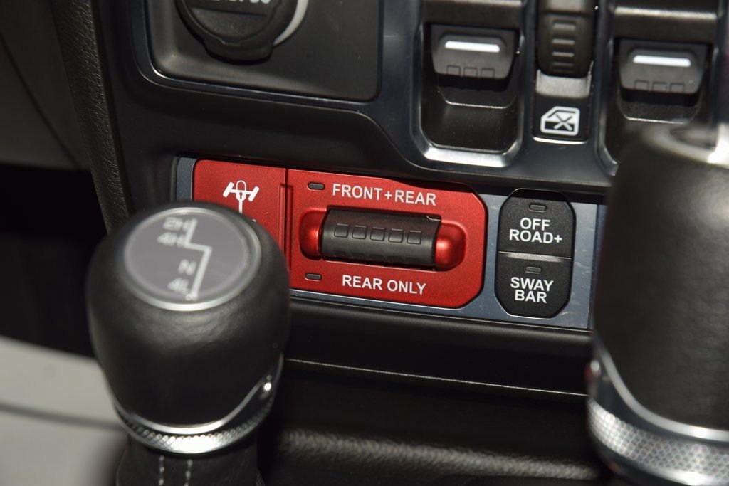 Used 2024 Jeep Wrangler Unlimited Rubicon w/ Safety Group AWD/4WD image 31