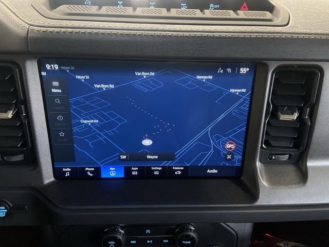 New 2025 Ford Bronco Badlands image 9