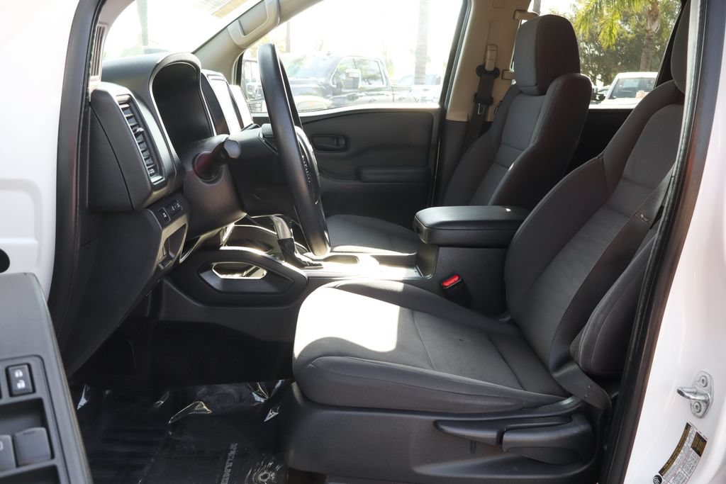 Used 2022 Nissan Frontier S w/ Technology Package RWD image 19