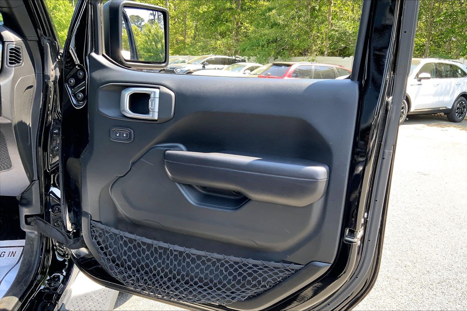 Used 2019 Jeep Wrangler Unlimited Sport AWD/4WD image 27