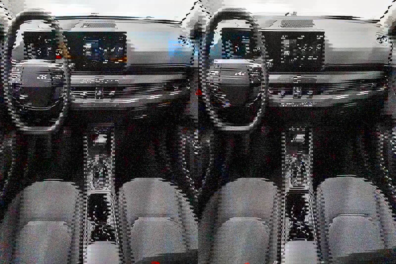 Used 2025 Kia K4 LXS image 12