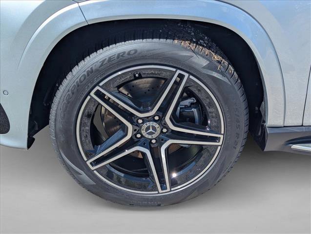 New 2026 Mercedes-Benz GLS 450 4MATIC image 9