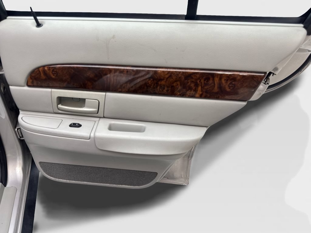 Used 2004 Mercury Grand Marquis LS RWD image 17