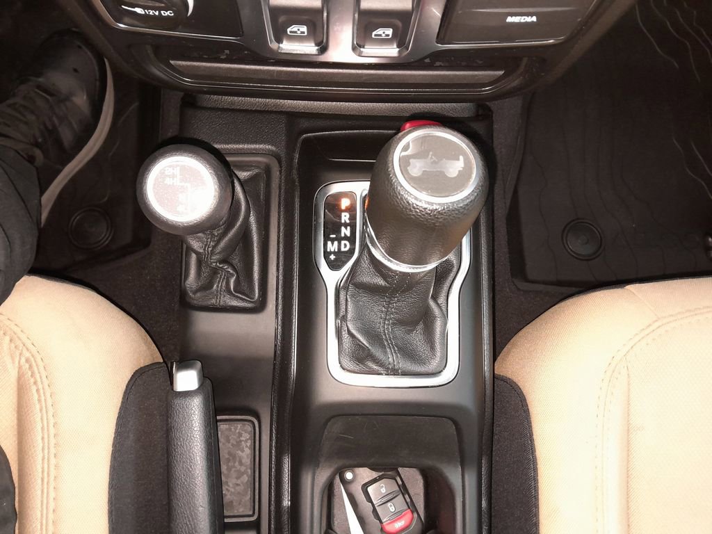 Used 2021 Jeep Wrangler Sport S image 26