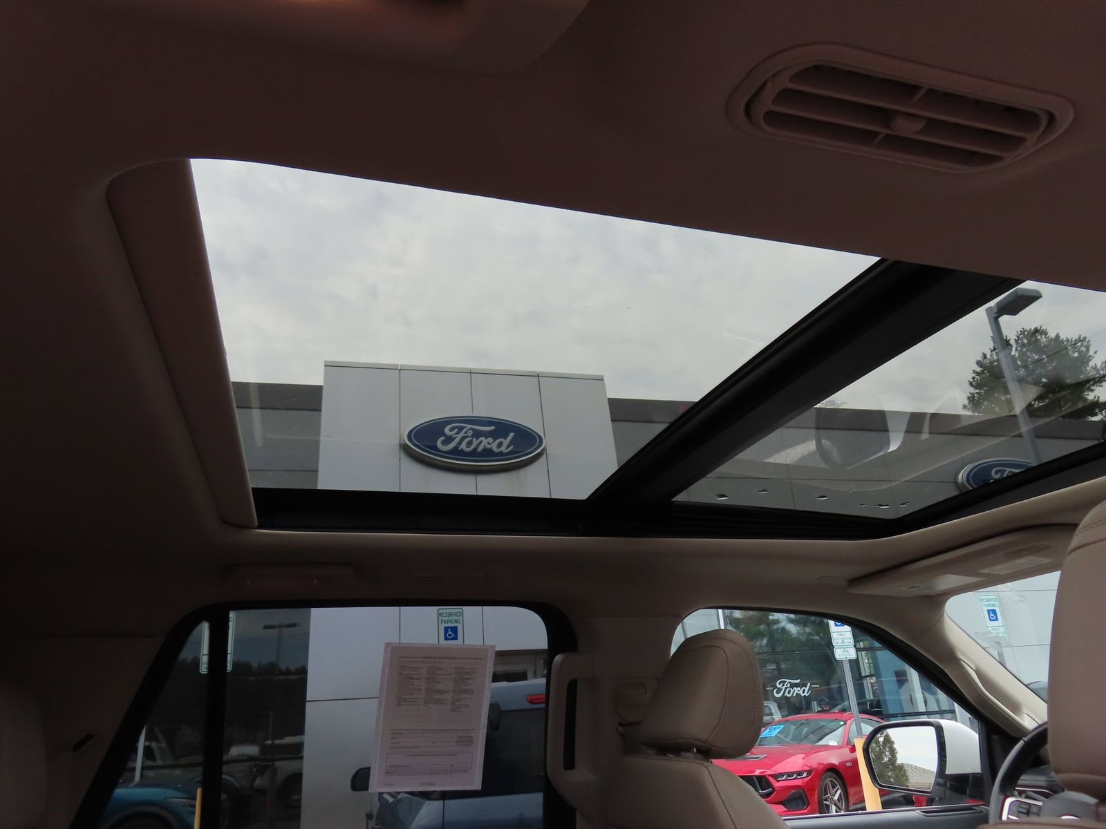 Used 2023 Ford Expedition Max Limited image 36